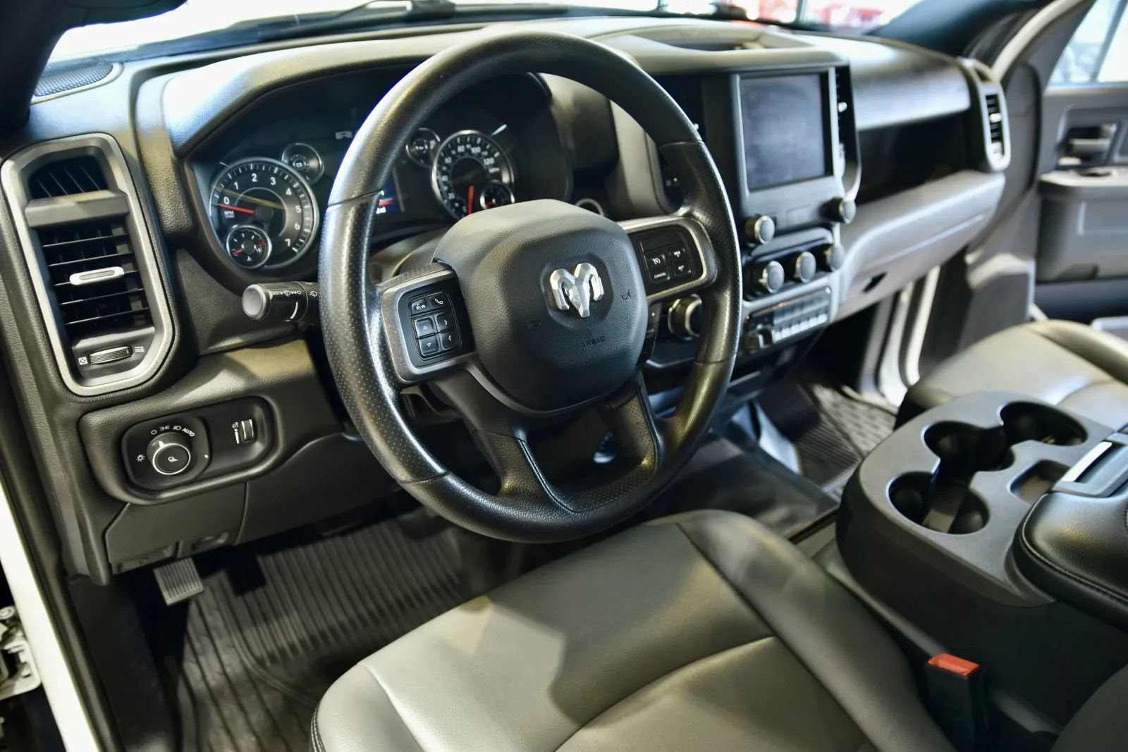 Used 2022 RAM 2500 Tradesman AWD/4WD image 13