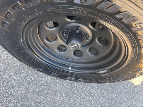 Used 2016 Jeep Wrangler Sport w/ Quick Order Package 24S AWD/4WD image 2