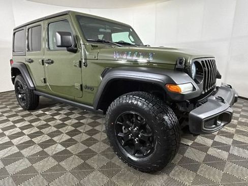 Used 2021 Jeep Wrangler Unlimited Sport AWD/4WD image 2