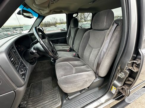 Used 2006 Chevrolet Silverado 1500 LT w/ Light Duty Power Package image 54