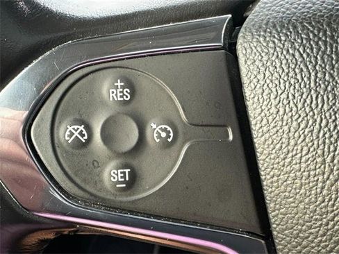 Certified 2019 Chevrolet Traverse LT w/ LT Premium Package image 21