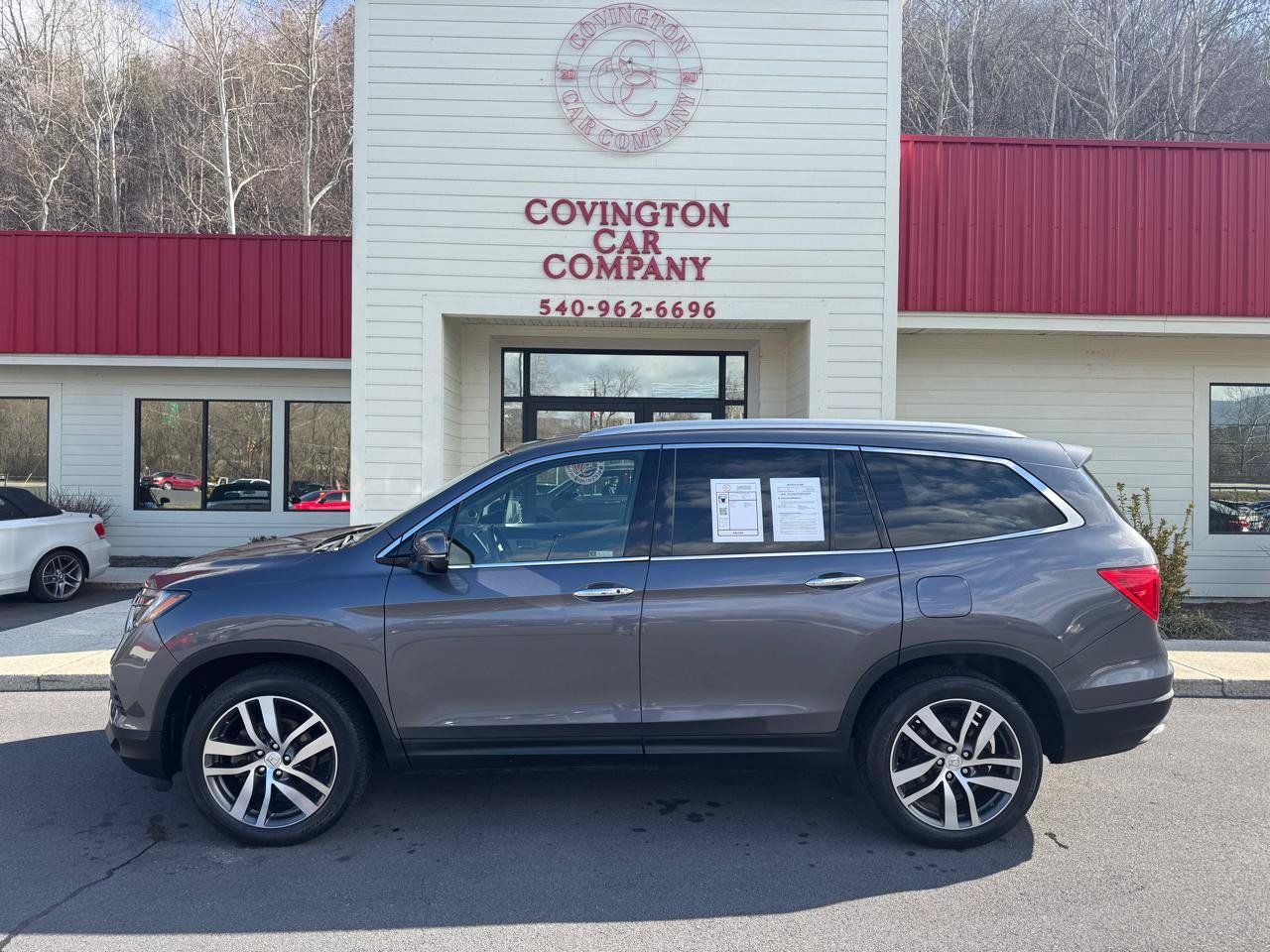 Used 2018 Honda Pilot Touring image 4