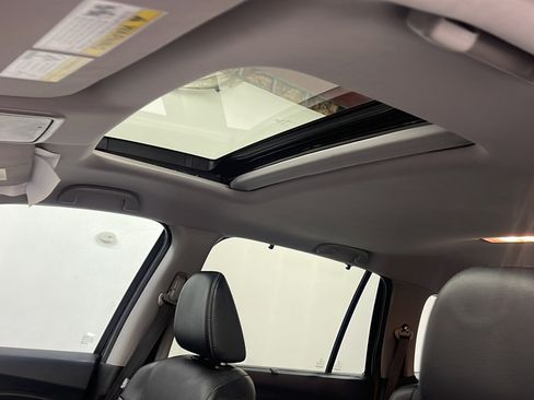 Used 2022 Honda Pilot EX-L image 12