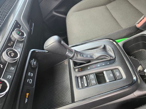 Certified 2023 Honda CR-V EX image 17