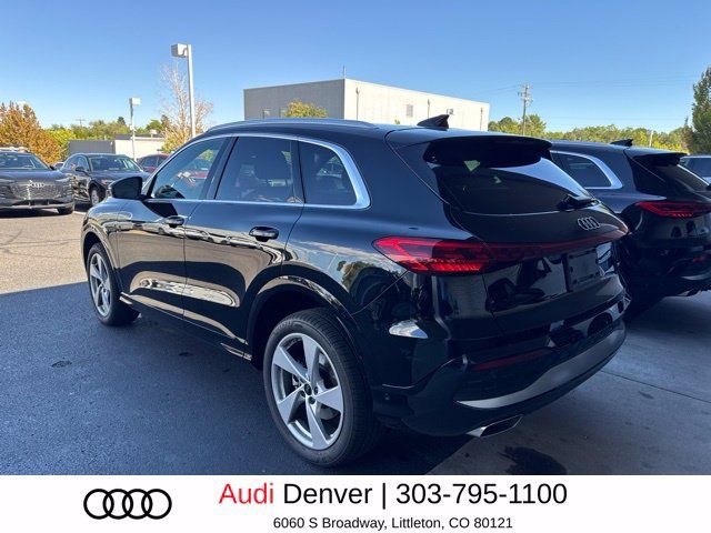 Used 2025 Audi Q5 Premium Plus w/ Premium Plus AWD/4WD image 6