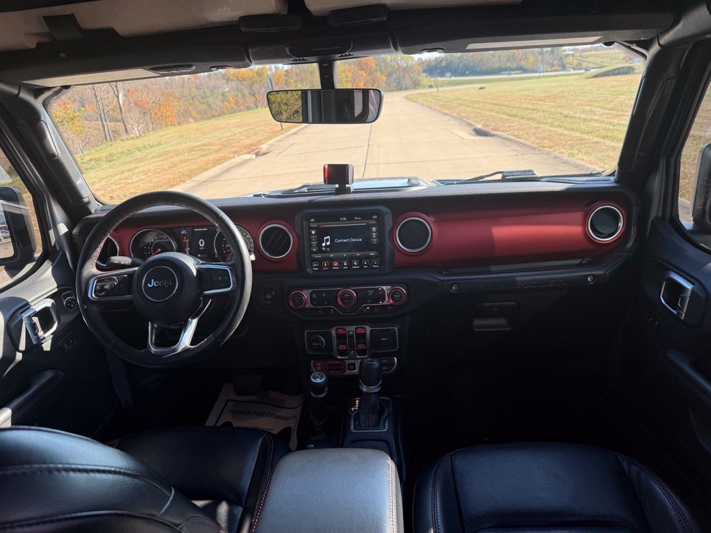 Used 2018 Jeep Wrangler Unlimited Rubicon w/ Dual Top Group AWD/4WD image 19