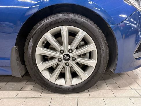 Used 2017 Hyundai Sonata Limited w/ Ultimate Package 04 image 9