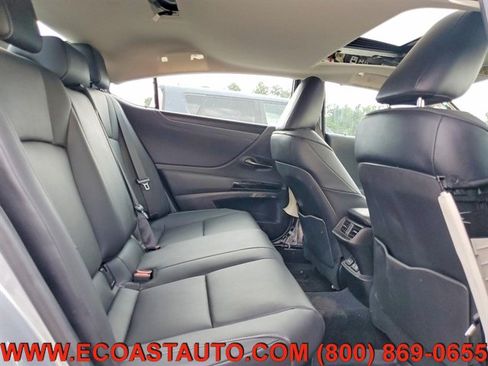 Used 2024 Lexus ES 300h w/ Premium Package FWD image 11