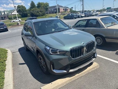 Certified 2023 BMW X1 xDrive28i w/ Convenience Package AWD/4WD image 5