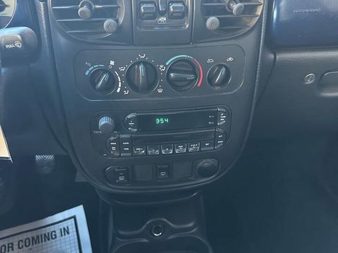 Used 2005 Chrysler PT Cruiser Touring image 13