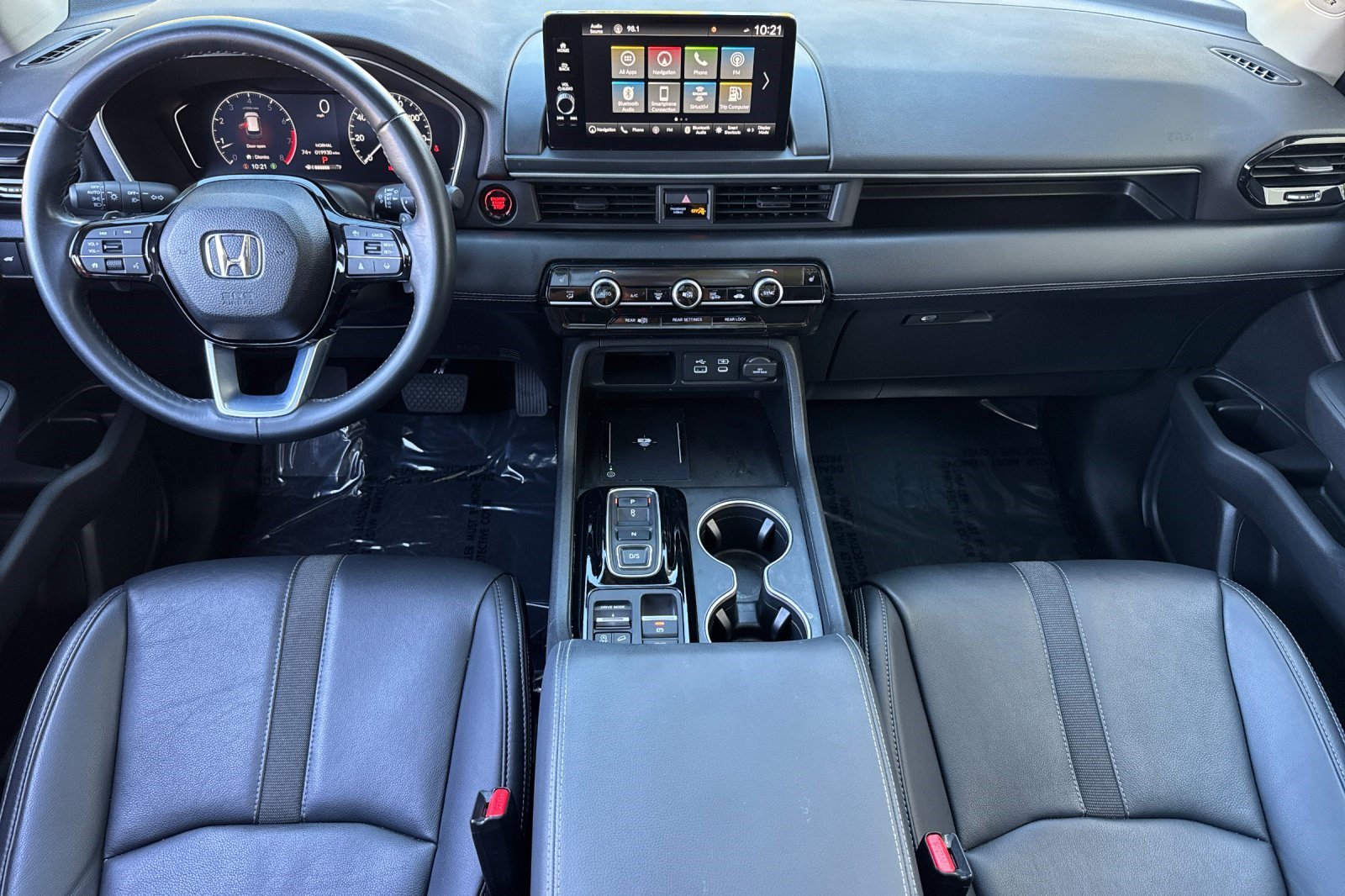 Used 2025 Honda Pilot Touring image 16