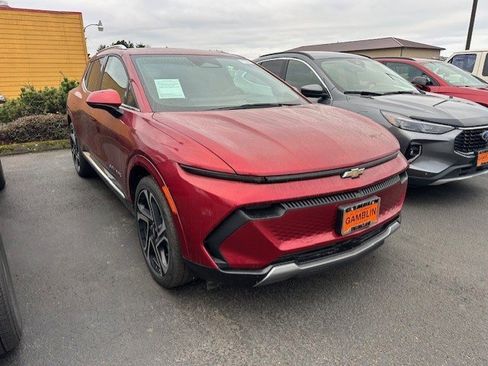 Used 2025 Chevrolet Equinox EV LT w/ Convenience Package II image 1