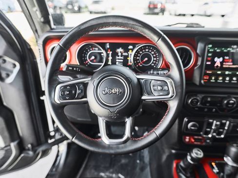 Used 2019 Jeep Wrangler Unlimited Rubicon AWD/4WD image 22