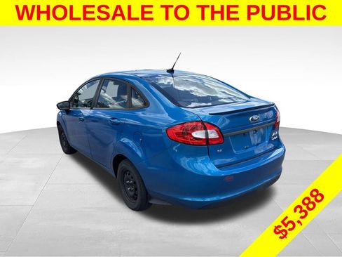 Used 2013 Ford Fiesta SE FWD image 5