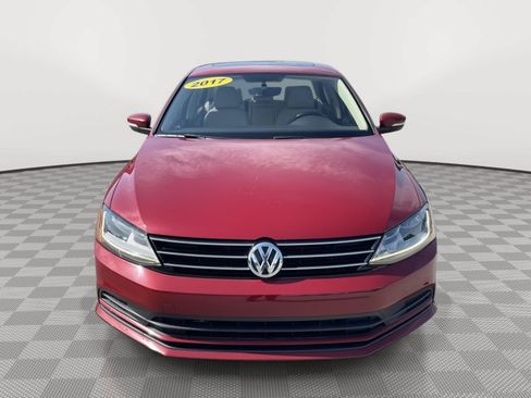 Used 2017 Volkswagen Jetta SE FWD image 3