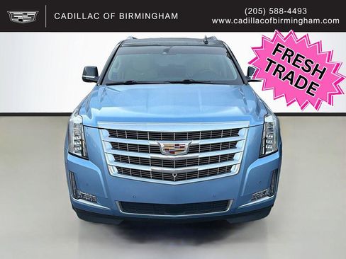 Used 2020 Cadillac Escalade Premium Luxury w/ LPO, Radiant Package RWD image 2