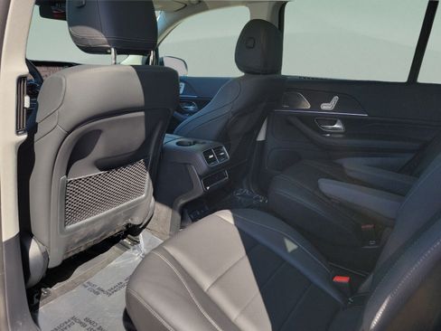 Certified 2026 Mercedes-Benz GLS 450 4MATIC image 11