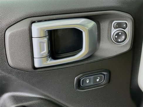 Used 2021 Jeep Wrangler Unlimited Sport image 21