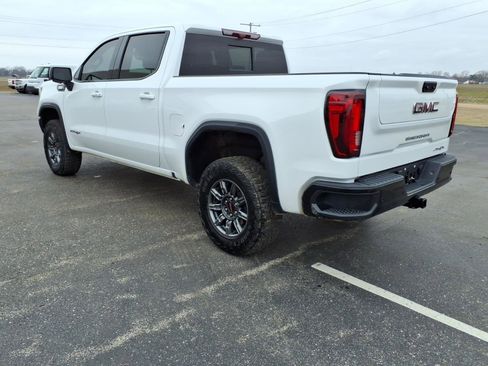 Used 2024 GMC Sierra 1500 AT4X image 3