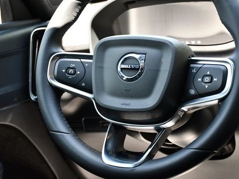 Used 2023 Volvo XC40 Recharge Plus AWD/4WD image 19
