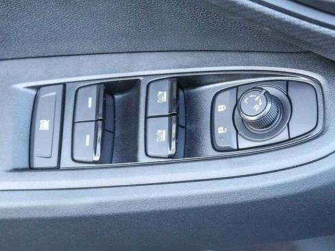 New 2025 Subaru Crosstrek 2.5i Wilderness w/ Crosstrek Mirror Package image 18