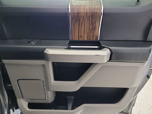 Used 2019 Ford F150 Lariat AWD/4WD image 19