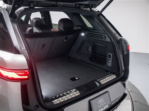 New 2026 Land Rover Range Rover Sport Dynamic SE image 33