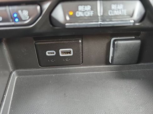 Used 2024 Chevrolet Tahoe Premier image 6