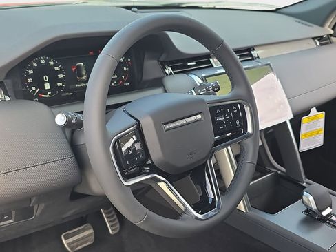 New 2026 Land Rover Discovery Sport Landmark AWD/4WD image 16