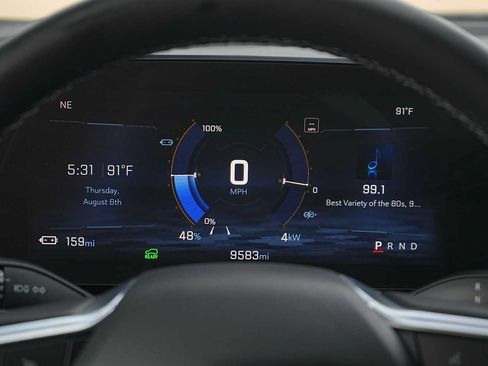 Used 2025 Chevrolet Equinox EV LT w/ Convenience Package FWD image 21