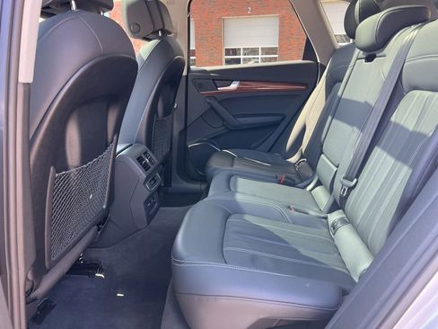 Used 2023 Audi Q5 2.0T Premium w/ Convenience Package image 26