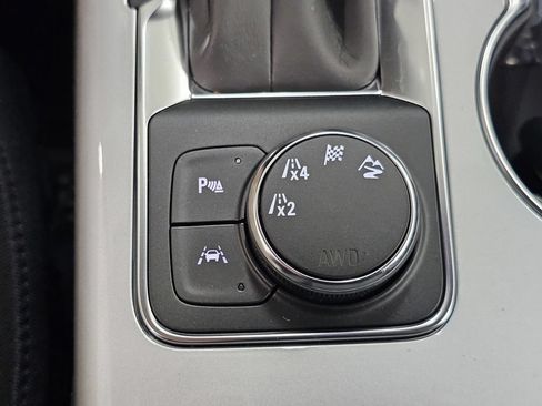 New 2026 Chevrolet Blazer LT AWD/4WD image 24