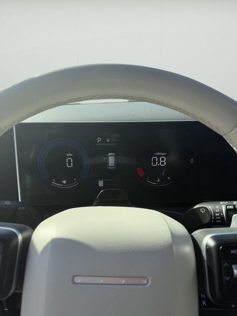 Used 2025 Hyundai Santa Fe SEL AWD/4WD image 31