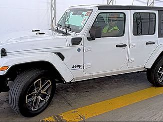 Used 2024 Jeep Wrangler Unlimited w/ Convenience Group AWD/4WD video 3