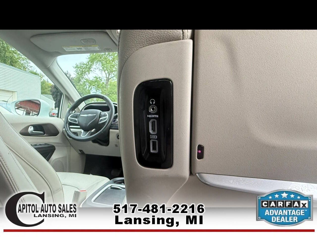 Used 2018 Chrysler Pacifica Touring-L Plus w/ Tire & Wheel Group FWD image 26