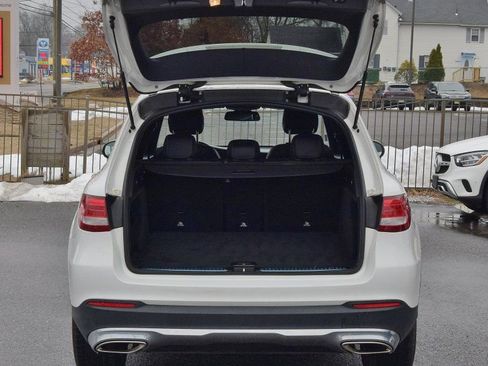 Used 2019 Mercedes-Benz GLC 300 4MATIC image 6