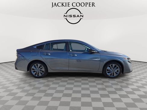 New 2026 Nissan Sentra SL w/ Floor Mat Package FWD image 6