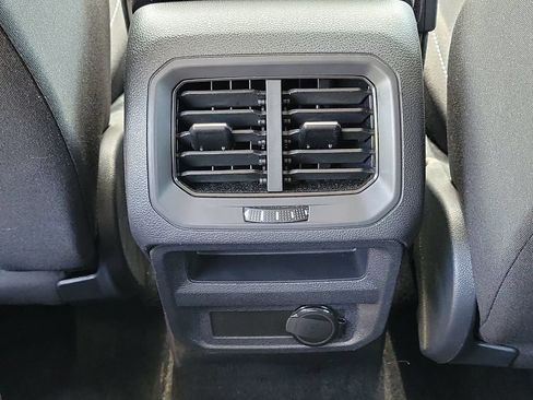 Used 2023 Volkswagen Tiguan S FWD image 11