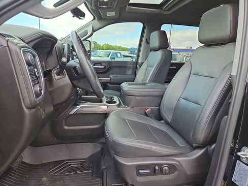 Certified 2022 Chevrolet Silverado 3500 LTZ w/ LTZ Plus Package AWD/4WD image 25