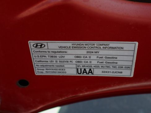 Used 2024 Hyundai Elantra SEL FWD image 15