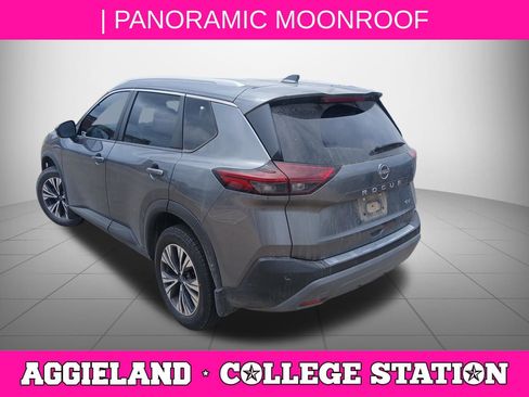 Certified 2022 Nissan Rogue SV w/ SV Premium Package image 4