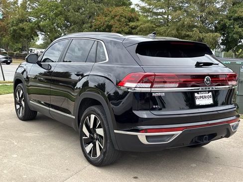 Used 2024 Volkswagen Atlas Cross Sport SEL AWD/4WD image 11