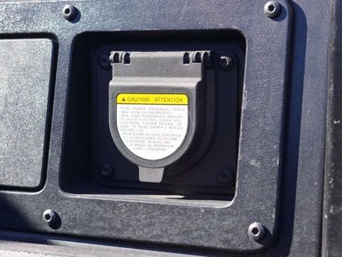 Used 2023 Toyota Tacoma TRD Off-Road image 14