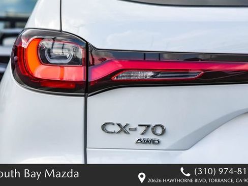 Certified 2025 MAZDA CX-70 3.3 Turbo w/ Preferred Package AWD/4WD image 9