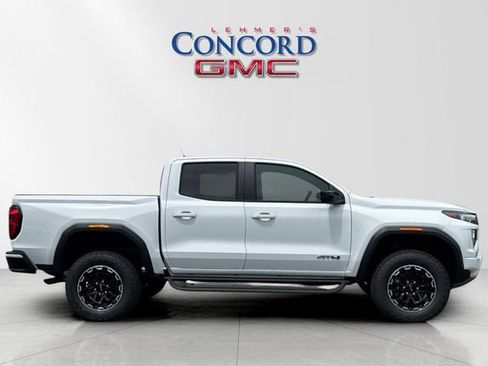 Used 2026 GMC Canyon AT4 w/ LPO, Off Road Lift Package AWD/4WD image 3