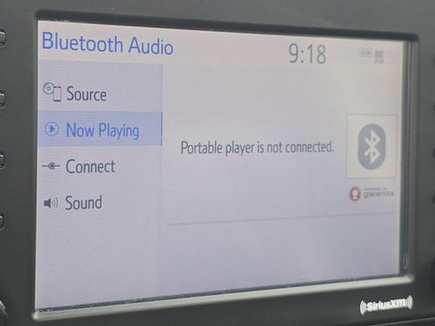 Used 2020 Toyota RAV4 XLE Premium image 6