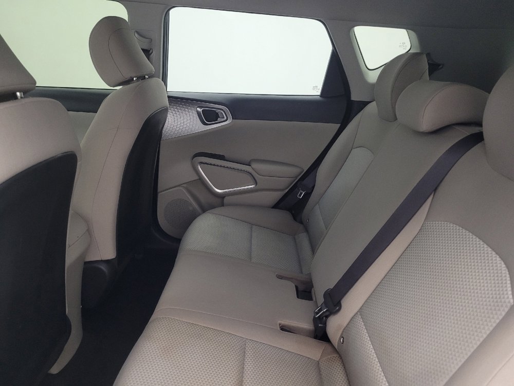 Used 2020 Kia Soul LX FWD image 18