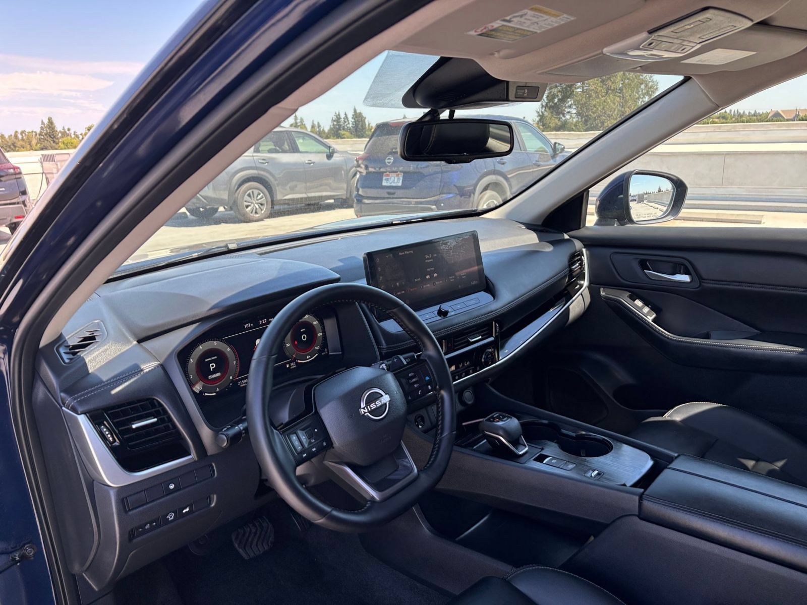Used 2026 Nissan Rogue SL FWD image 36