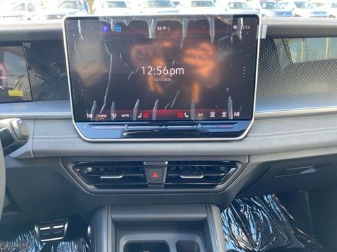 New 2026 Volkswagen Tiguan SE R-Line image 33