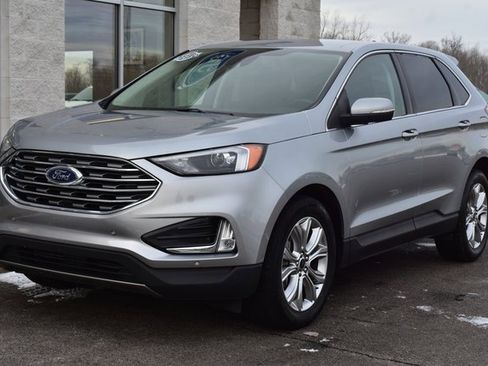 Used 2024 Ford Edge Titanium image 9